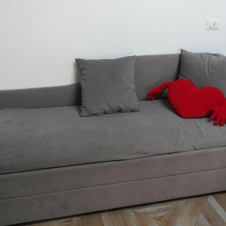 Appartement Luminoso Bilocale Zona Tibaldi Bocconi à Milan Extérieur photo